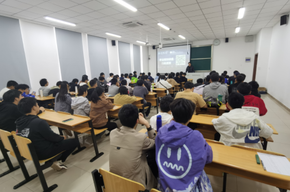 K8凯发国际科技集团在南京理工大学网络空间安全学院举办职业生涯规划讲座